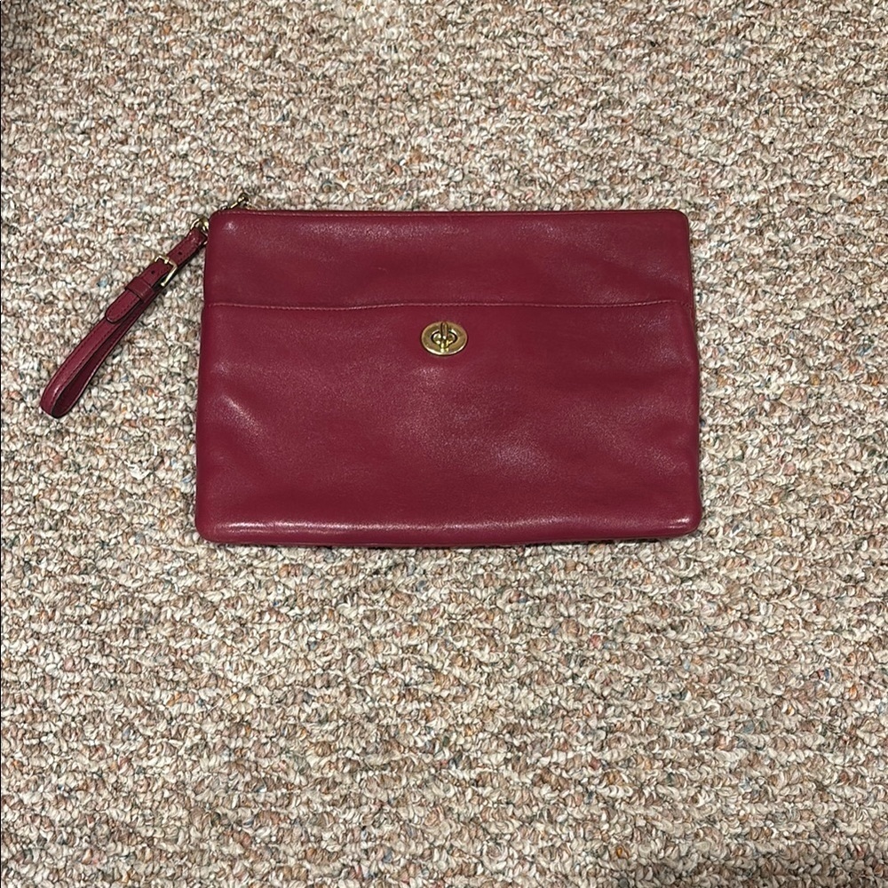 VINTAGE COACH leather clutch
